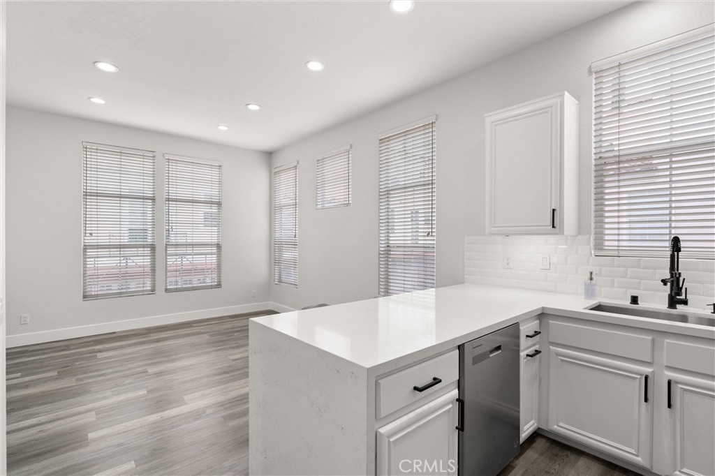 Summit Renaissance (SMRN) - Residential