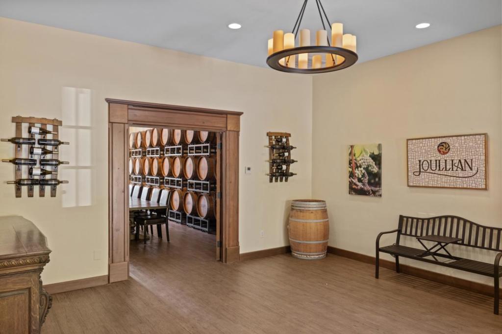 20300 Cachagua Road