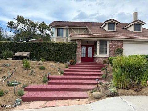 Photo of 115 Los Padres Drive, Thousand Oaks, CA 91361 (MLS # 226004287)