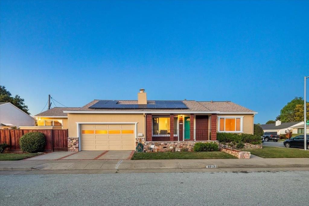 Photo of 3713 Santiago Street, San Mateo, CA 94403 (MLS # ML82042428)