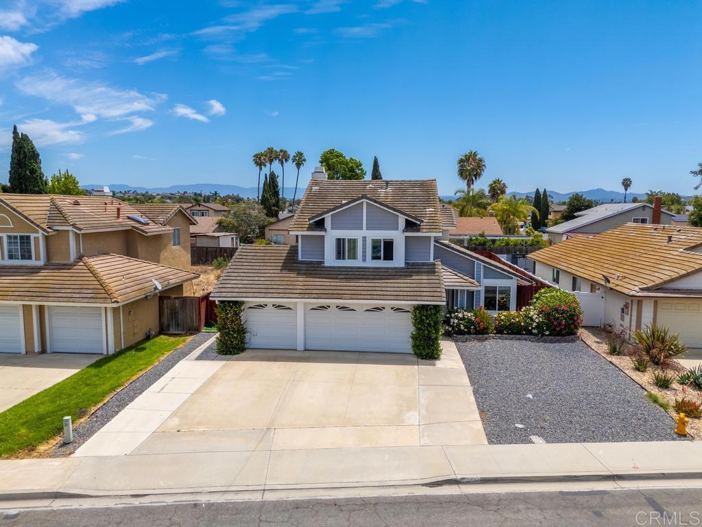 792 Foxwood Drive