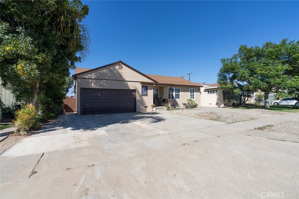 2013 W Porter Avenue