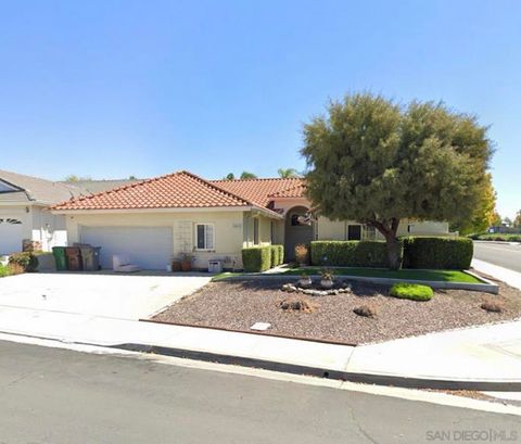 Photo of 39660 Bordeaux Pl Pl, Murrieta, CA 92562 (MLS # 250046023SD)