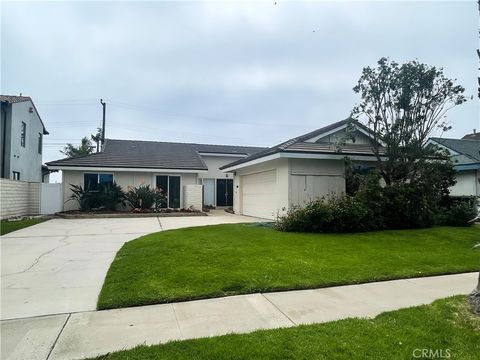 Photo of 9192 Christine Drive, Huntington Beach, CA 92646 (MLS # OC26064416)