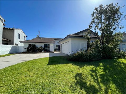 Photo of 9192 Christine Drive, Huntington Beach, CA 92646 (MLS # OC26064416)