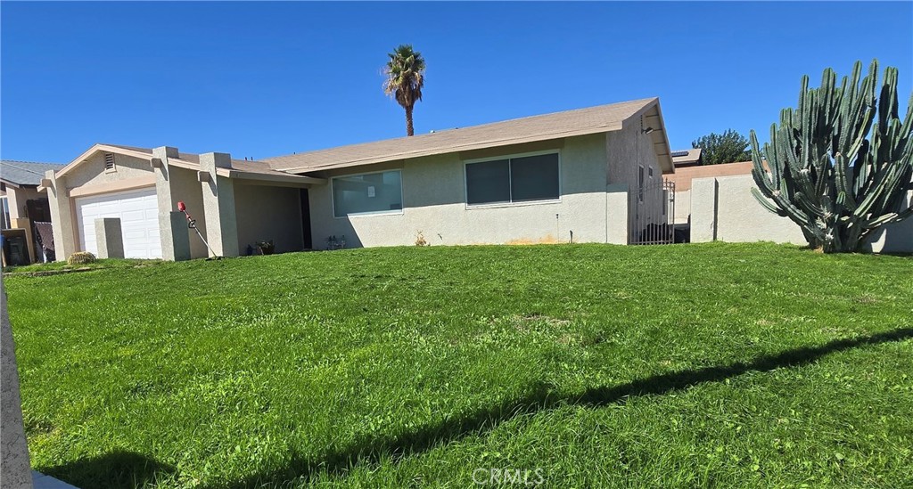 Welcome to 810 Cholla – Your Desert Oasis Awaits!
This beautifully updated 4-bedroom, 2-bathroom home is the perfect blend of comfort, style, and function. Step inside to find newer paint inside and out, newer flooring, and remodeled bathrooms that bring a fresh modern touch throughout.
The split floor plan offers privacy, with a spacious primary suite on one side and secondary bedrooms on the other. Enjoy cozy evenings by the fireplace in the living room, or spread out in the separate den, giving you options for entertaining, relaxing, or working from home.
The kitchen boasts newer countertops, sinks, and faucets, adding style and practicality to the heart of the home. Outside, your own private backyard retreat awaits with a sparkling pool, perfect for Barstow’s sunny days.
Additional highlights include:
2-car garage with extra storage.
Solar lease to help offset energy costs.
Secure backyard with room for kids, pets, and gatherings.
Ample parking for boat, RV, or trailer.
This home has it all—modern updates, energy savings, and a refreshing pool for year-round enjoyment. Don’t miss your chance to make 810 Cholla your next address!