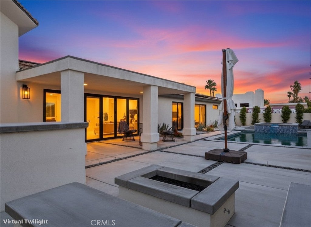 363 W Yorba