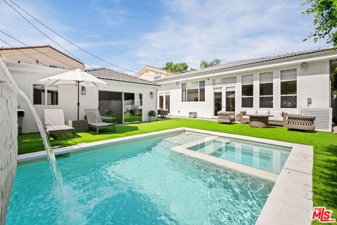 Photo of 4508 Vesper Avenue, Sherman Oaks, CA 91403 (MLS # 26840705)