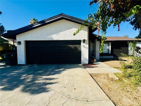 Photo of 7517 Hachita Court, Bakersfield, CA 93309 (MLS # SR26133223)
