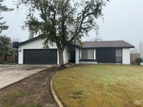 Photo of 7517 Hachita Court, Bakersfield, CA 93309 (MLS # SR26133223)