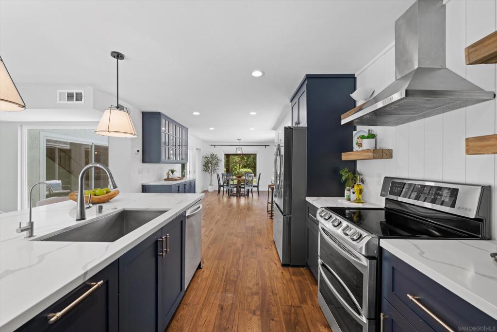 4369 Macronald Dr