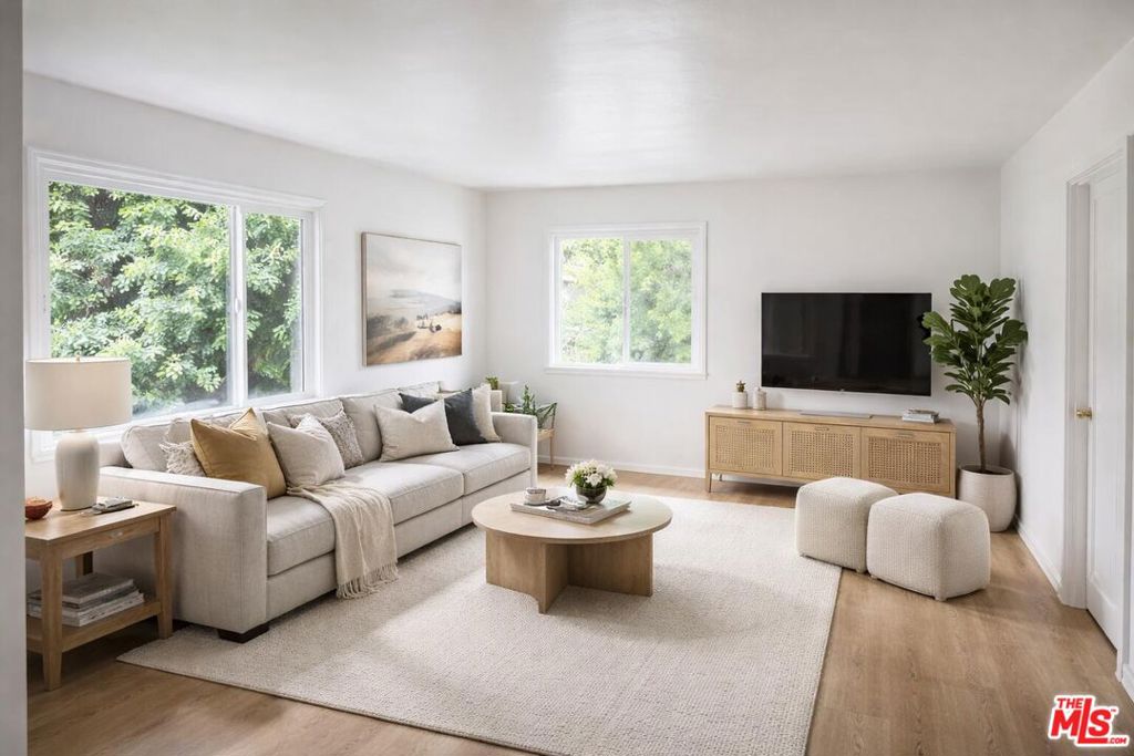 5625 1/2 Clemson Street, Los Angeles CA 90016