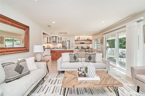 858 Ronda Mendoza Q Laguna Woods CA 92637