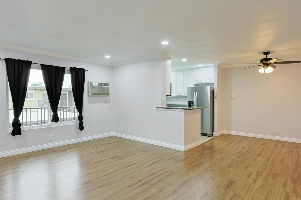 620 E Lexington Street E 16
