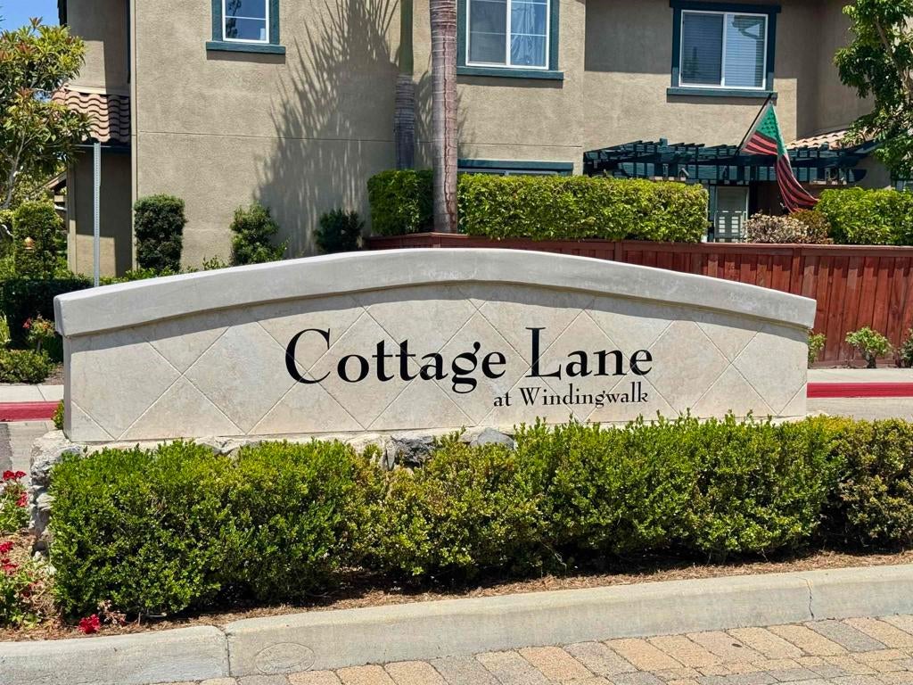 2296 EASY STROLL Lane