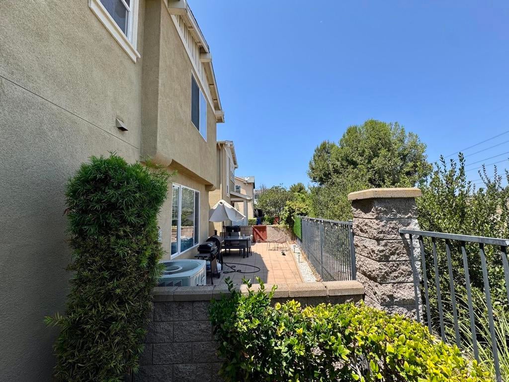2296 EASY STROLL Lane
