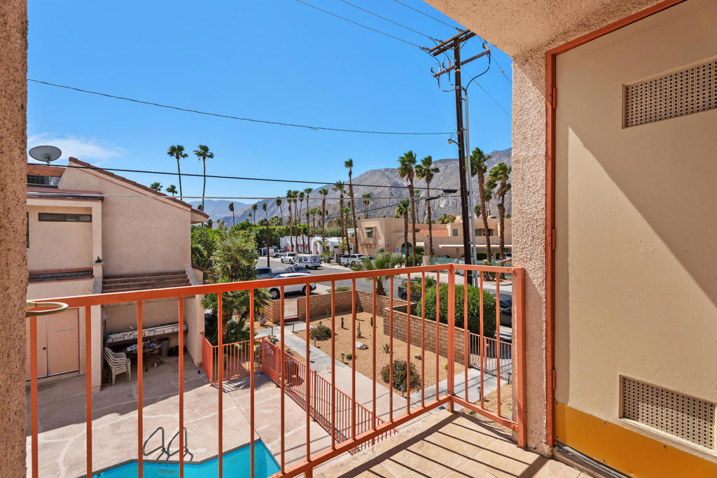 El Mirador - Residential