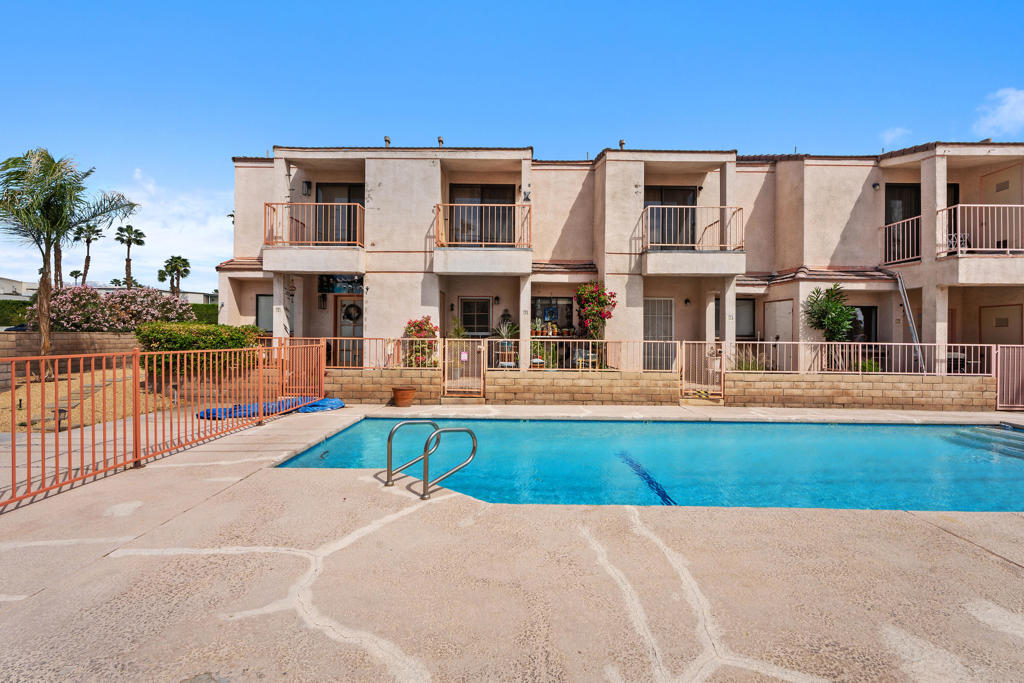 El Mirador - Residential