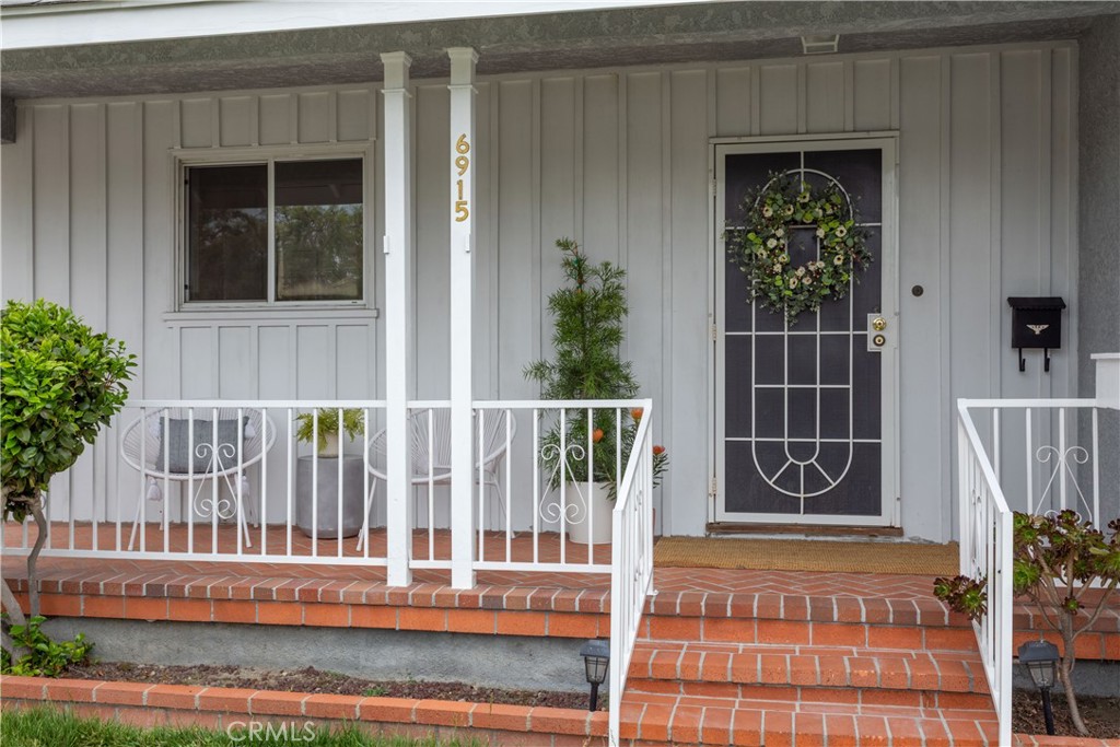 6915 E Stearns Street