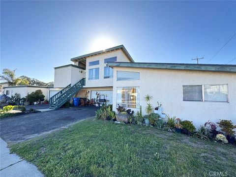 590 S 6th Grover Beach CA 93433