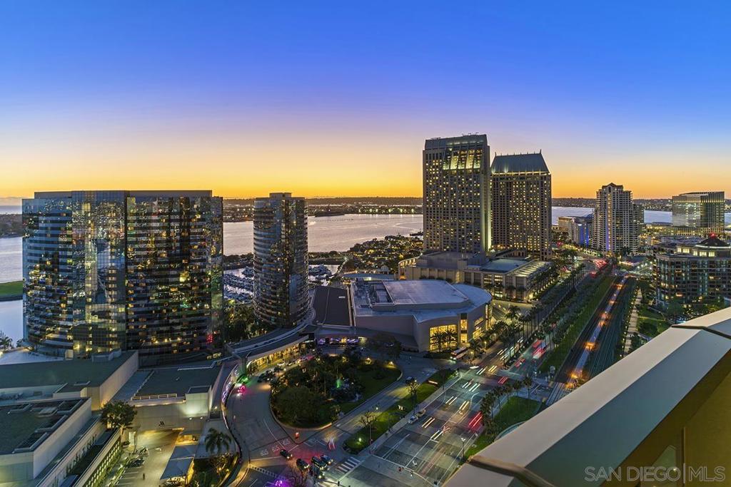 100 Harbor Drive 2805