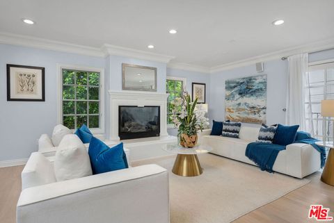 Photo of 9969 Westwanda Drive, Beverly Hills, CA 90210 (MLS # 26646563)