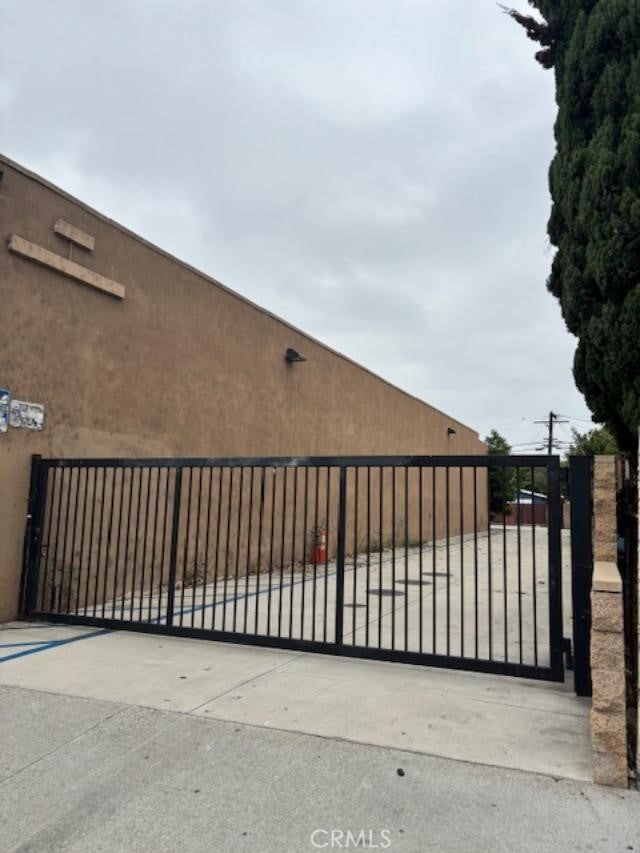 6611 Eastern