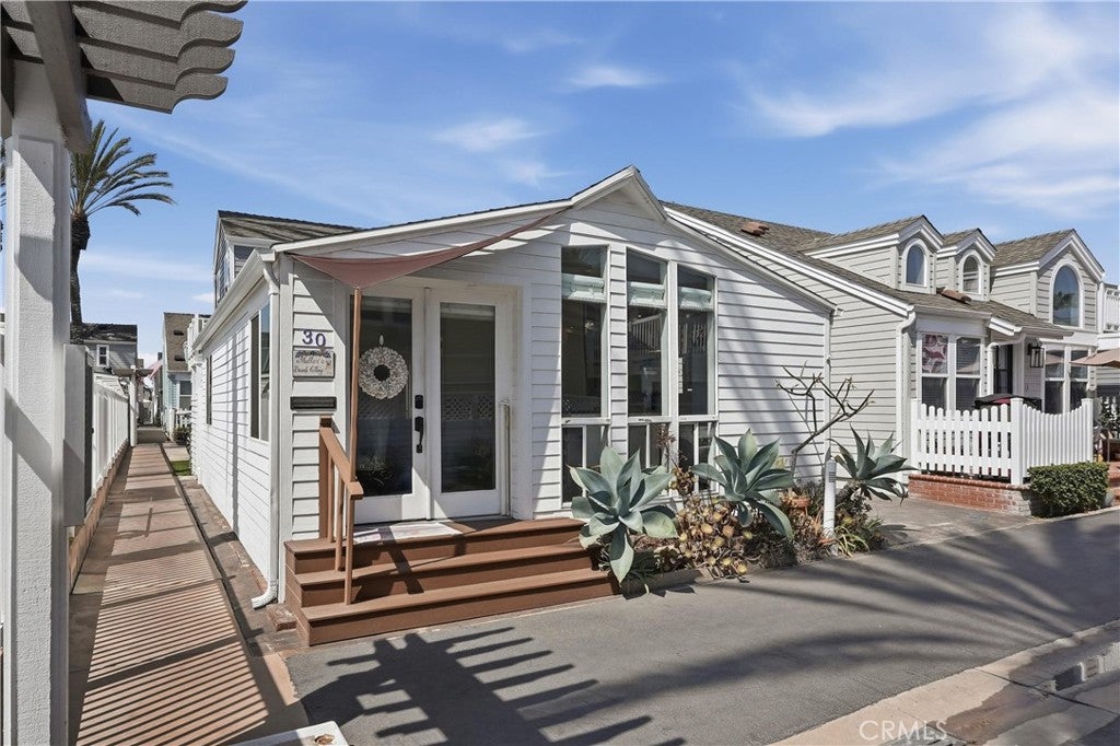 30 Bolivar, Newport Beach CA 92663 - Photo 1