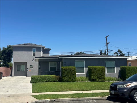 Photo of 712 N Thorson AVE, Compton, CA 90221 (MLS # OC26159343)