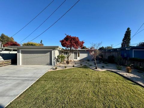 Photo of 554 Maple Avenue, Sunnyvale, CA 94085 (MLS # ML82031353)