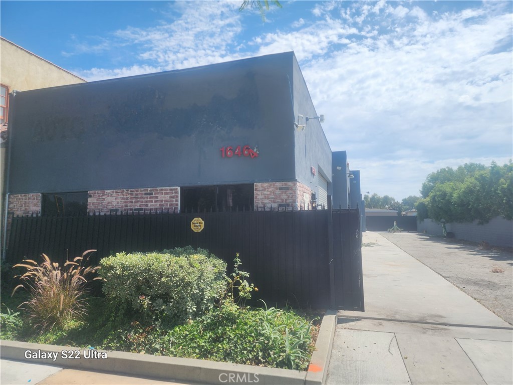 16464 Paramount Boulevard