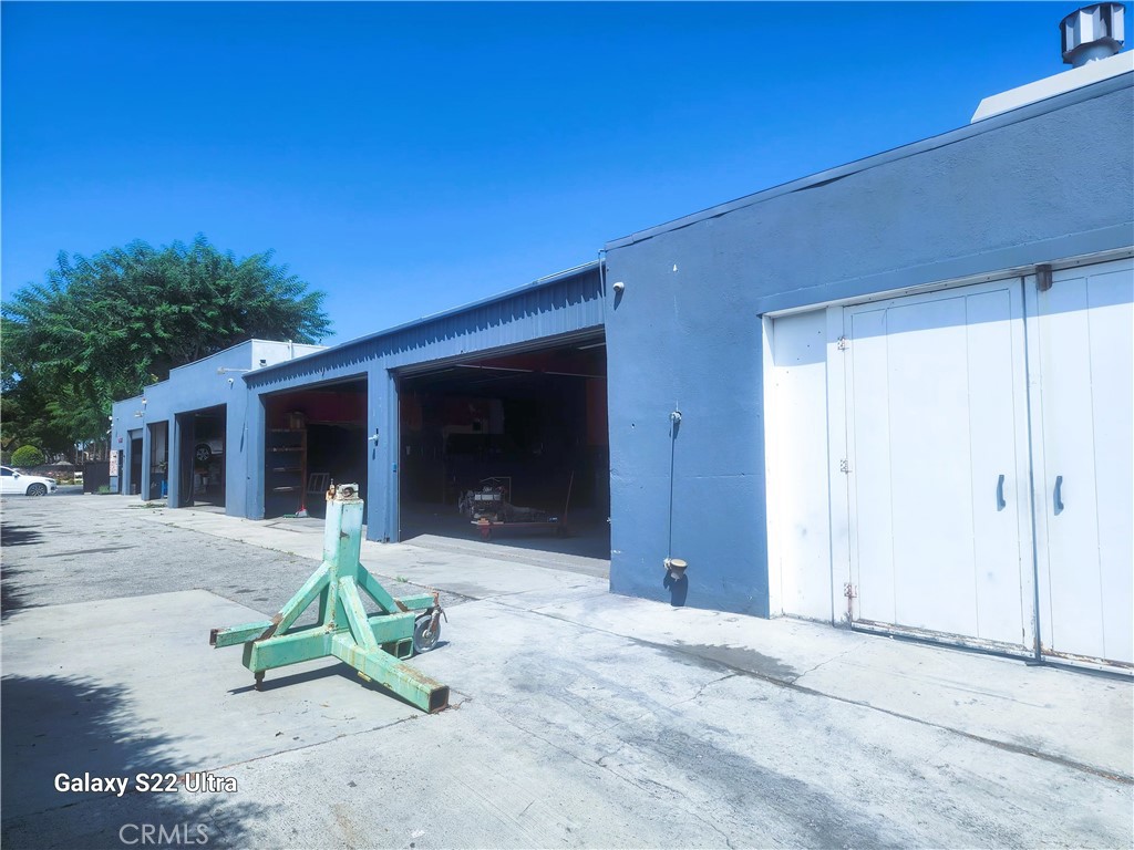 16464 Paramount Boulevard