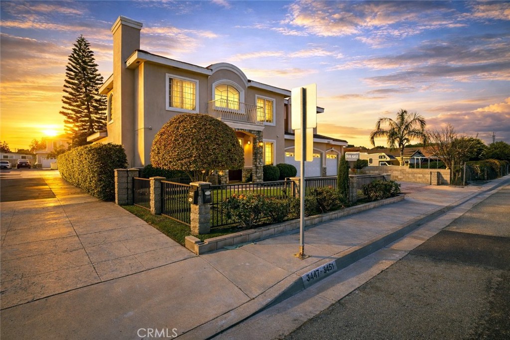 3453 Ivar Avenue