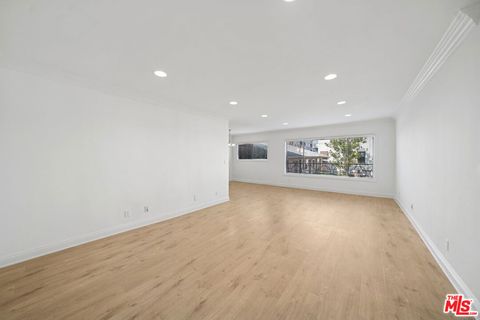 Photo of 133 N Swall Drive #203, Beverly Hills, CA 90211 (MLS # 26644423)