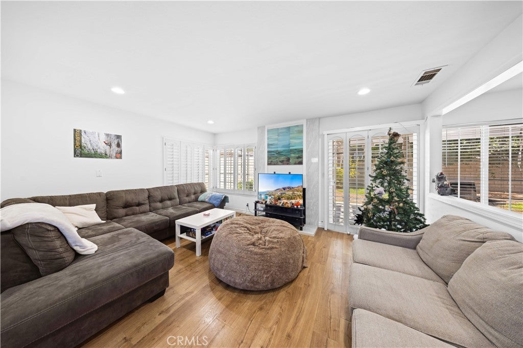17612 Webster, Irvine CA 92614 - Photo 6