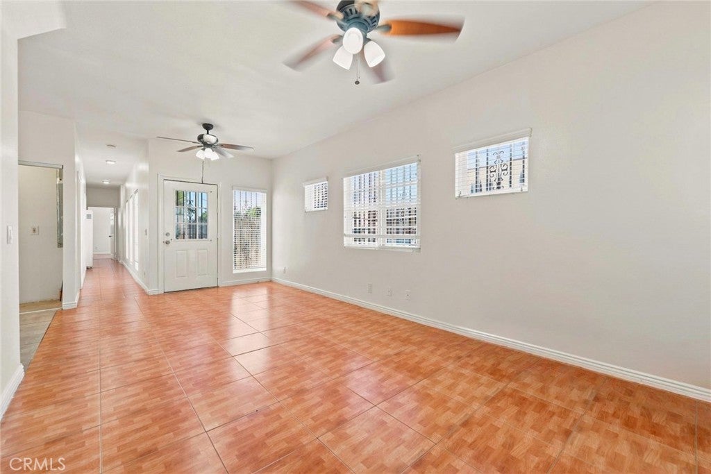 10601 S Main