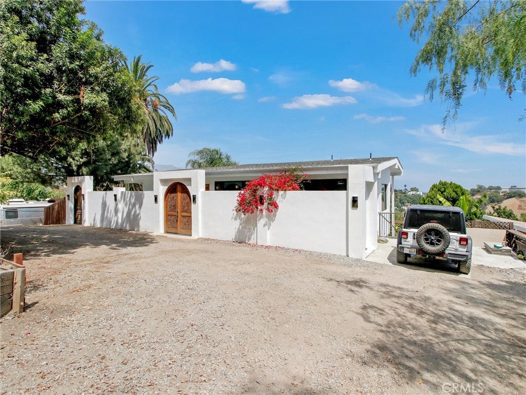4324 Corona DR