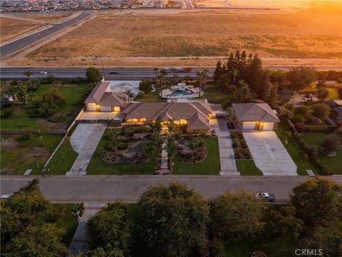 Photo of 17041 Anelura Court, Bakersfield, CA 93314 (MLS # OC26184367)