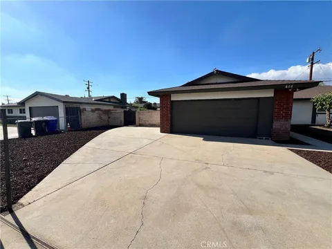 866 N Eucalyptus Ave, Rialto, CA 92376 - MLS#: CV25265080