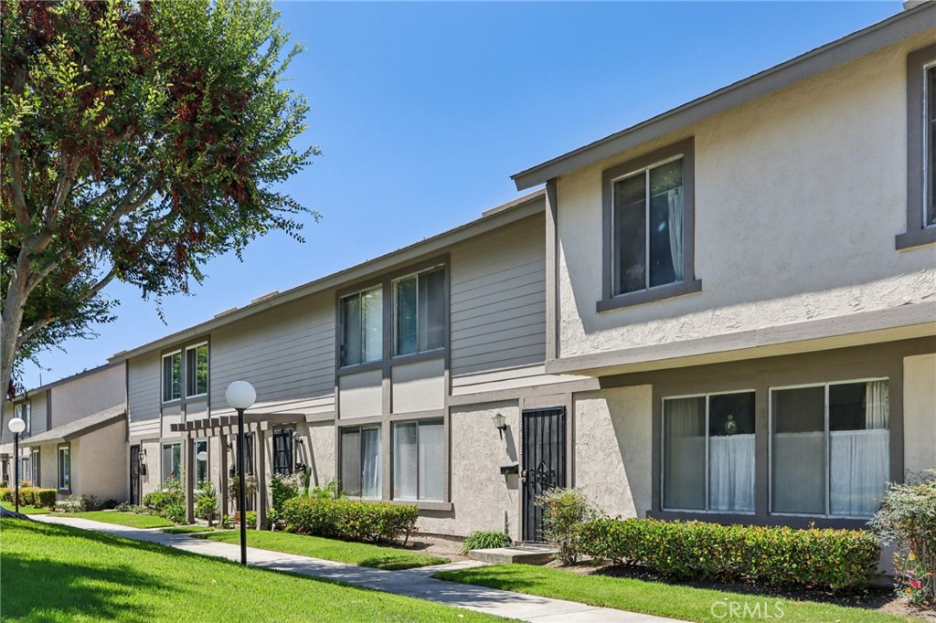 561 W Alton Avenue 39
