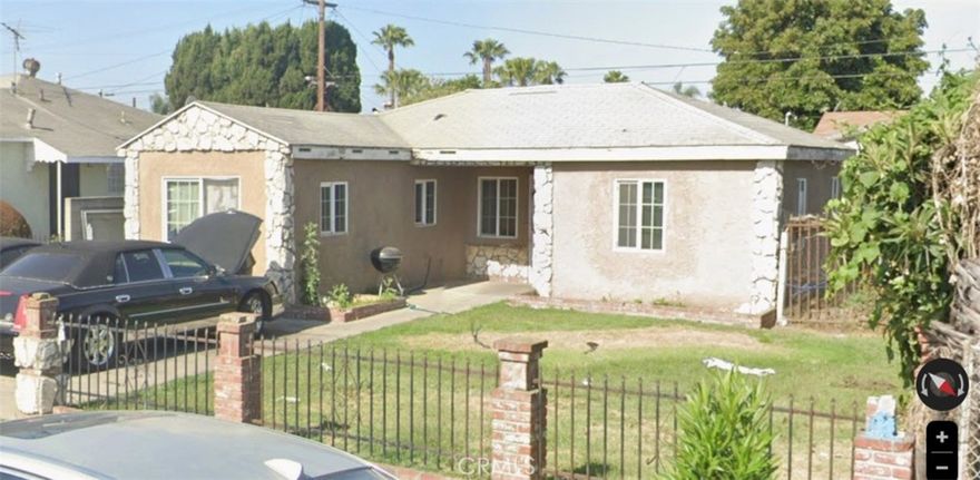 Fixer opportunity in Compton! The garage has been converted into a third bedroom, and there’s a separate structure in the rear. Great potential for investors or buyers looking to add value.