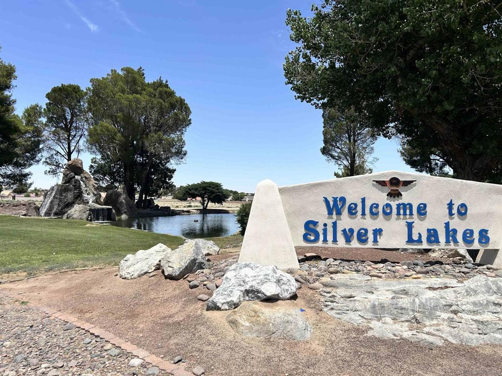 27452 Silver Lakes Pkwy