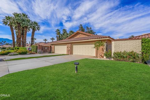 Photo of 250 Calle Del Verano, Palm Desert, CA 92260 (MLS # P1-26419)
