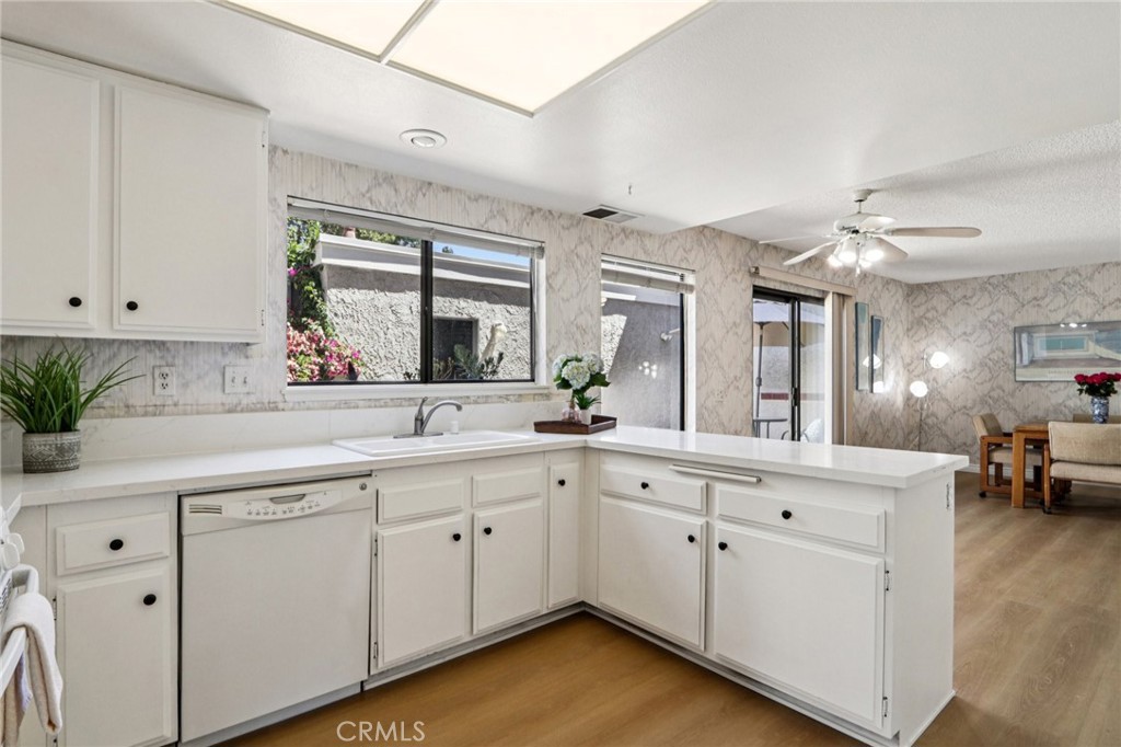 Oak Park (867) - Residential