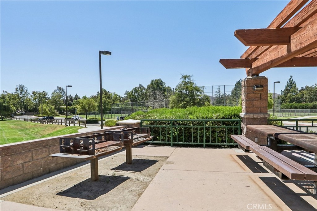 Oak Park (867) - Residential