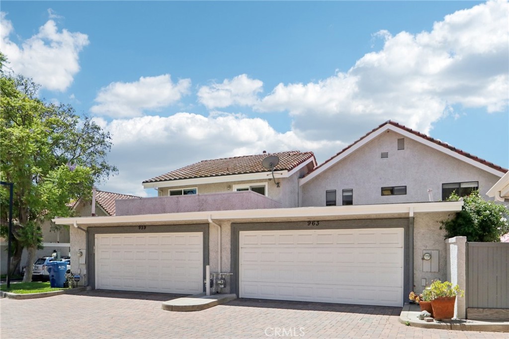 Oak Park (867) - Residential