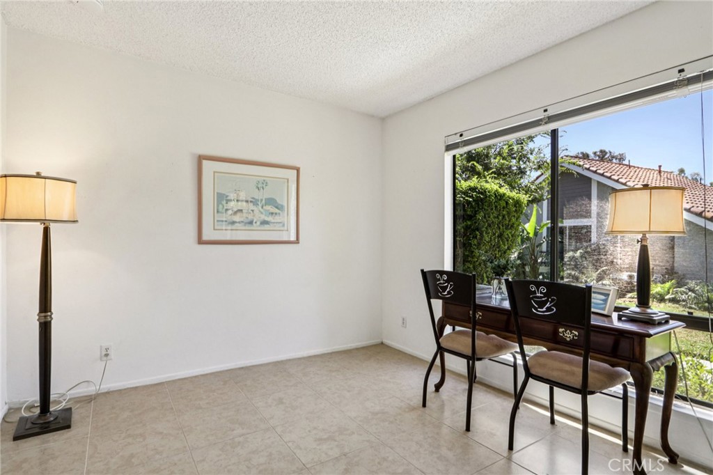 Oak Park (867) - Residential