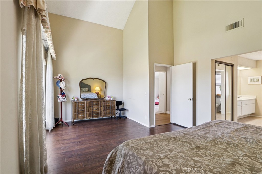 Oak Park (867) - Residential
