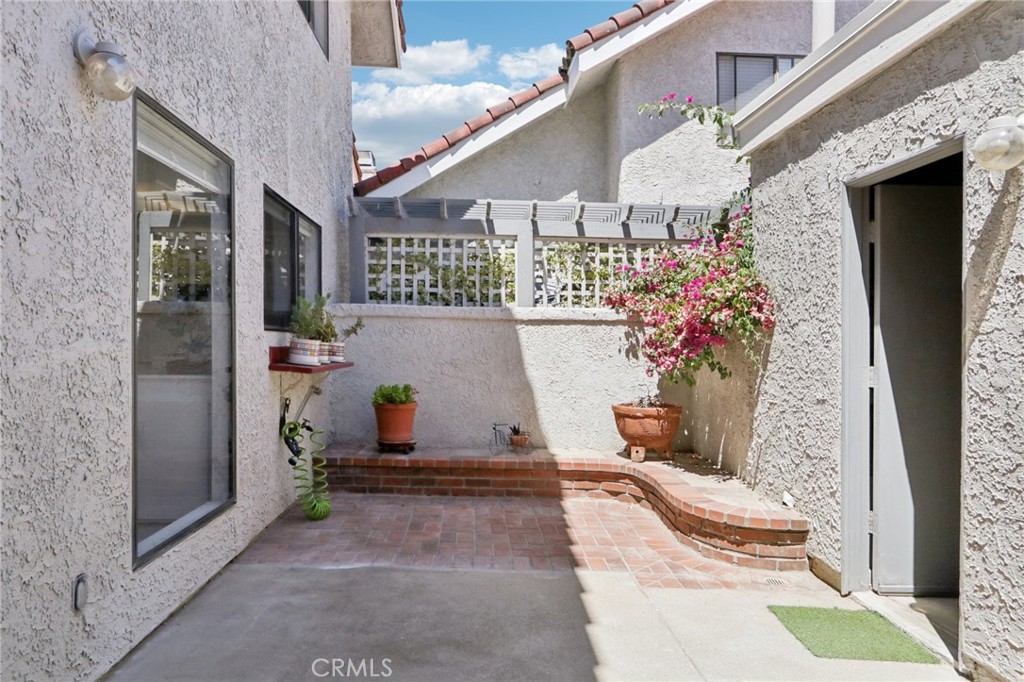 Oak Park (867) - Residential