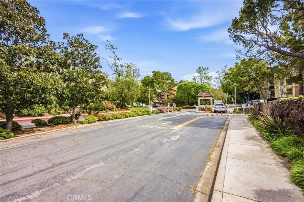 Photo of 3310 Raintree Cir, Culver City, CA 90230 (MLS # CV25245576)